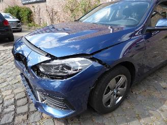 BMW 1-serie 116i Advantage picture 2