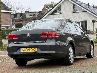 Volkswagen Passat 1.6 TDI picture 3