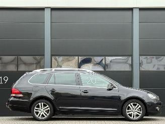 Volkswagen Golf 1.6 TDI Highline BlueMotion AUTOMAAT picture 3