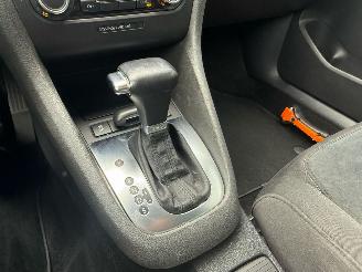 Volkswagen Golf 1.6 TDI Highline BlueMotion AUTOMAAT picture 11