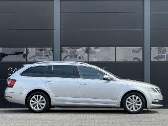 Skoda Octavia 1.6 TDI Navi Clima PDC AUTOMAAT picture 3