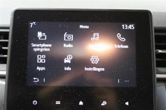 Renault Captur  picture 23