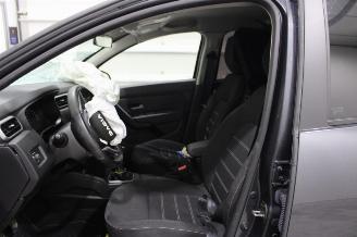 Dacia Duster  picture 11