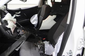 Kia Stonic  picture 12