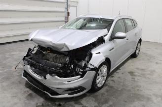 Salvage car Renault Mégane Megane 2021/6
