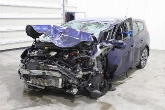 Vrakbiler auto Renault Scenic  2019/5