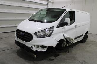 Purkuautot commercial vehicles Ford Transit Custom  2019/10