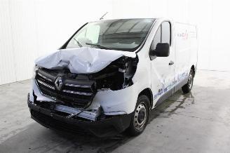 krockskadad bil auto Renault Trafic  2022/1