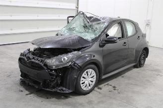 Vrakbiler auto Toyota Yaris  2023/11