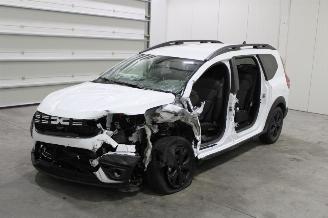 Vaurioauto  passenger cars Dacia Jogger  2024/1