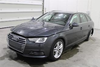 Vrakbiler auto Audi A4  2018/2