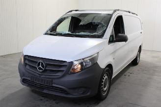 Vrakbiler auto Mercedes Vito  2021/7
