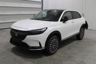 Vaurioauto  passenger cars Honda e:Ny1  2023/10