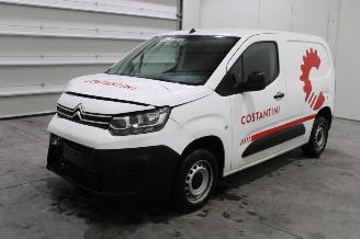 uszkodzony samochody osobowe Citroën Berlingo  2021/3