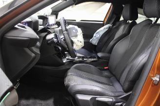 Peugeot 2008  picture 11