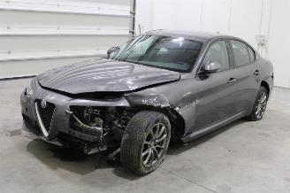 Vrakbiler auto Alfa Romeo Giulia  2020/11
