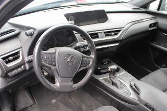 Lexus UX  picture 9