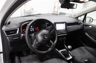 Renault Clio  picture 8