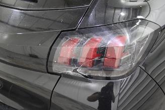 Peugeot 208  picture 6