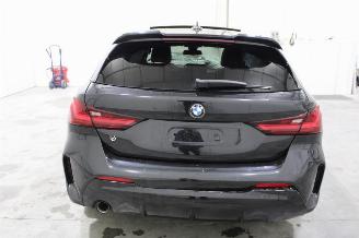 BMW 1-serie 118 picture 23