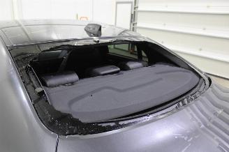 Jaguar XE  picture 5