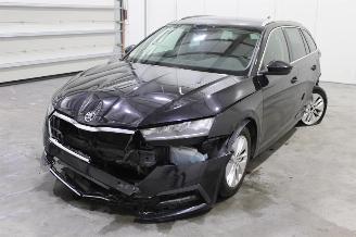 Uttjänta bilar auto Skoda Octavia  2021/5