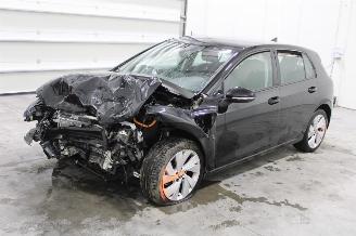 Vrakbiler auto Volkswagen Golf  2025/5