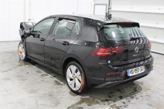Volkswagen Golf  picture 4