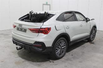 Audi Q3  picture 4