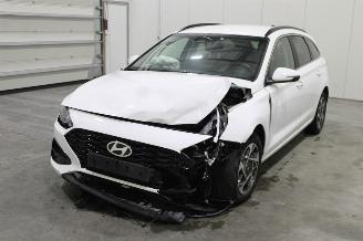 Damaged car Hyundai I-30 i30 2024/8