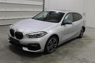 Autoverwertung BMW 1-serie 118 2020/6