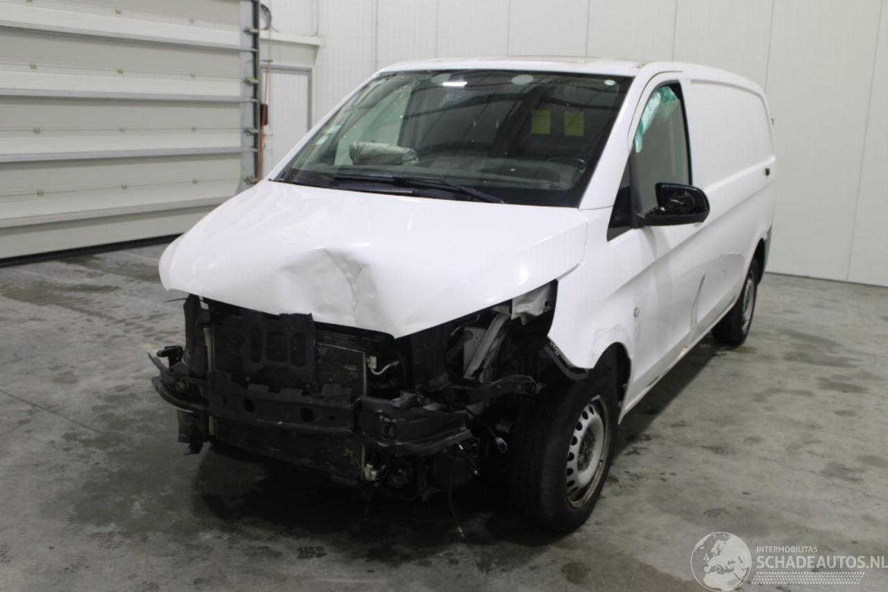 Mercedes Vito 