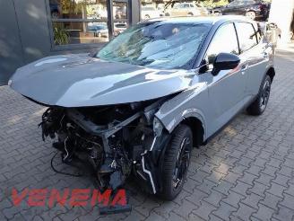 Salvage car Nissan Qashqai Qashqai (J12), SUV, 2021 1.3 DIG-T MHEV 16V 2025/6
