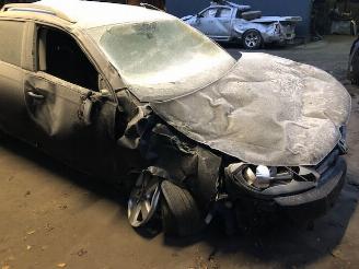 Autoverwertung Volkswagen Golf  2012/1