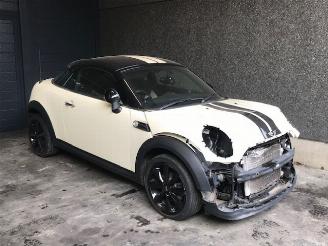 Sloopauto Mini Cooper Mini Coupe (R58) 1600CC benzine 88KW 2015/1