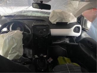 Peugeot 108 2017 1.0B 5VIT 51KW picture 5