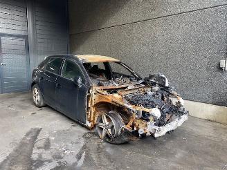 Autoverwertung Audi A3 Sportback (8VA/8VF) Hatchback 5-drs 2012 / 2020 1.6 TDI 16V Hatchback 4Dr Diesel 1.598cc 85kW (116pk) FWD 2019/3