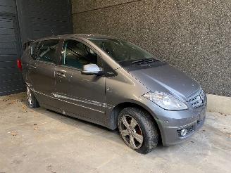 Autoverwertung Mercedes A-klasse A (W169) Hatchback 2010 2.0 A-180 CDI 16V Hatchback  Diesel 1.991cc 80kW 2010/10