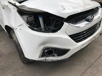 Hyundai Ix35 (LM) SUV 2010 / 2015 1.6 GDI 16V SUV  Benzine 1.591cc 99kW (135pk) FWD 2010-11/2015-09 picture 8