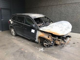 Vrakbiler auto Skoda Kodiaq SUV 2019 2.0 TDI 150 16V SUV  Diesel 1.968cc 110kW (150pk) FWD 2019/6