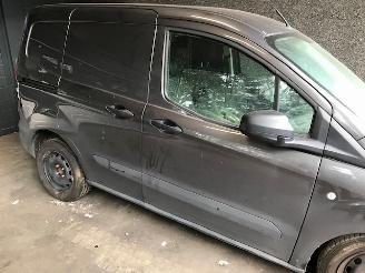 Ford Transit Courier Van 2019 1.5 TDCi 75 Bestel  Diesel 1.499cc 55kW (75pk) FWD picture 3