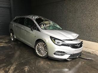 Vrakbiler auto Opel Astra K Sports Tourer Combi 2020 1.2 Turbo 12V Combi/o  Benzine 1.199cc 96kW (131pk) FWD 2020/1