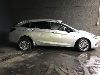Opel Astra K Sports Tourer Combi 2020 1.2 Turbo 12V Combi/o  Benzine 1.199cc 96kW (131pk) FWD picture 2