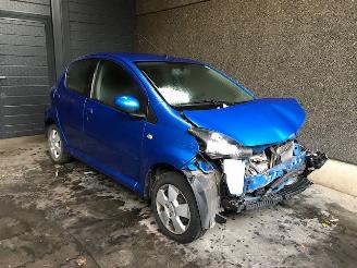 Uttjänta bilar auto Toyota Aygo (B10) Hatchback 2005 / 2014 1.0 12V VVT-i Hatchback  Benzine 998cc 50kW (68pk) FWD 2009/10