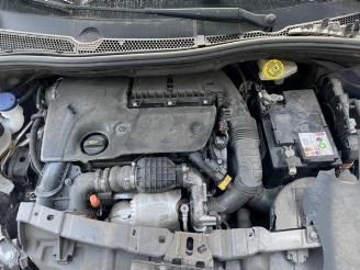 Peugeot 208  picture 5