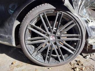 Porsche Taycan  picture 21