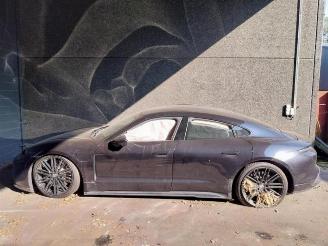 Porsche Taycan  picture 3