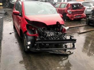 Vrakbiler auto Volkswagen Up! Up! (121), Hatchback, 2011 1.0 12V 60 2015/1