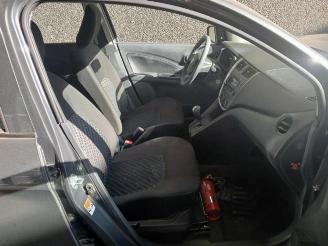 Suzuki Celerio Celerio (LF), Hatchback 5-drs, 2014 1.0 12V picture 18