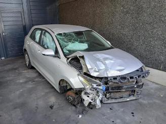 Vrakbiler auto Kia Rio Rio IV (YB), Hatchback, 2017 1.2 MPI 16V 2017/2